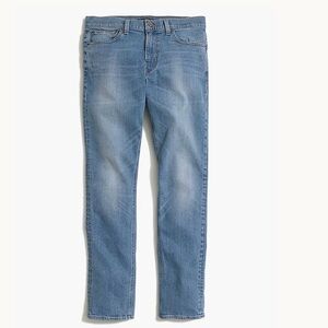 J Crew Men’s Straight Leg Jeans with Flex